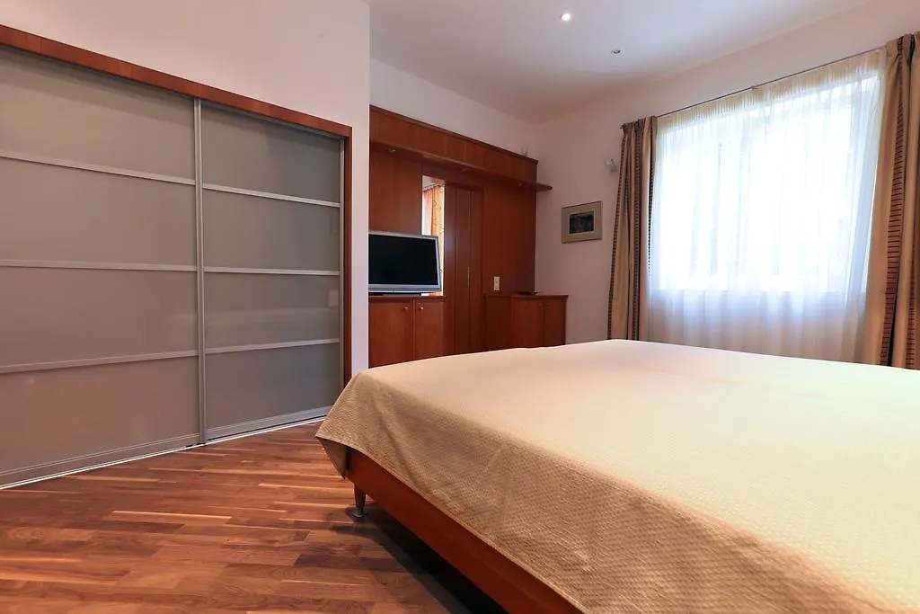 Apartment-Oberlaa Vienna